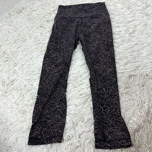🔥$SALE$🔥 Lululemon Align Crop *21" Lacescape Spanish Rose Black